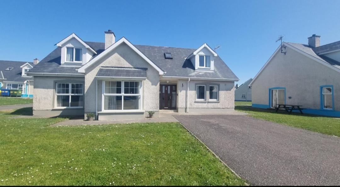 Holiday Home Bundoran Bagian luar foto
